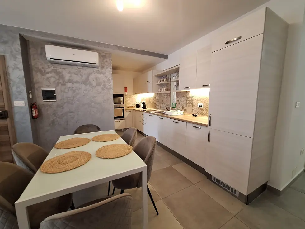 3 bed Apartment For Rent in Sliema, Sliema - thumb 9