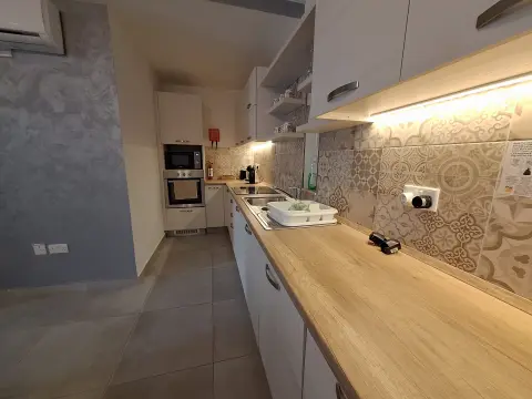 2 bed Apartment For Rent in Sliema, Sliema - thumb 10