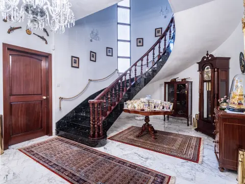 4 bed Villa For Sale in San Gwann, San Gwann - thumb 1