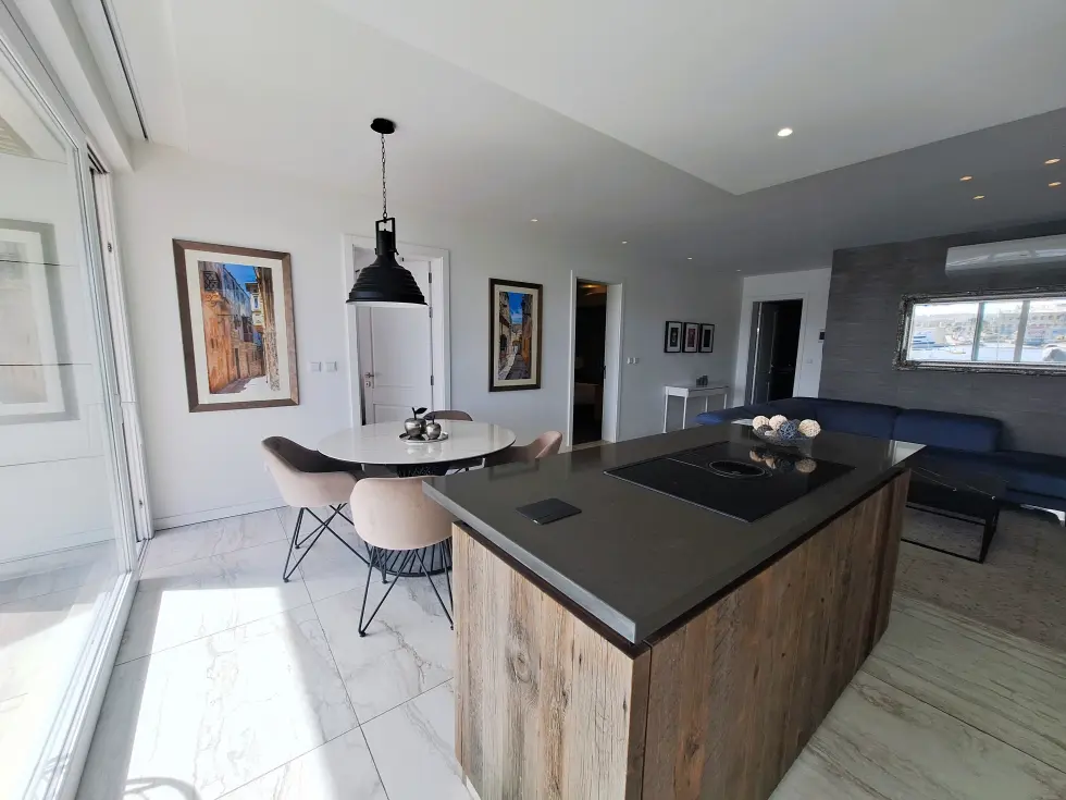 2 bed Apartment For Rent in Sliema, Sliema - thumb 1