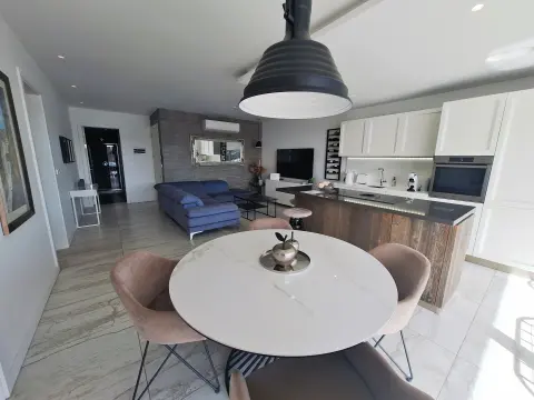 2 bed Apartment For Rent in Sliema, Sliema - thumb 2