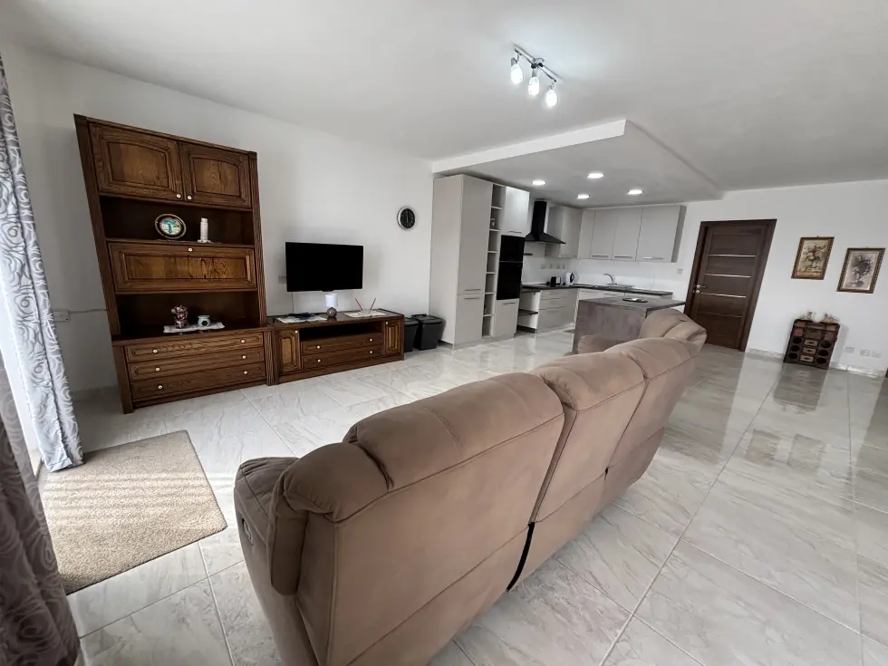 3 bed Apartment For Rent in Swieqi, Swieqi - thumb 5