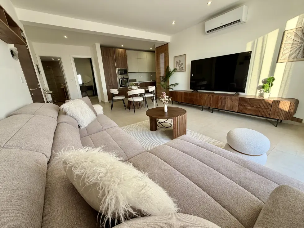 1 bed Penthouse For Rent in Sliema, Sliema - thumb 2