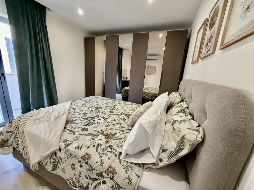 1 bed Penthouse For Rent in Sliema, Sliema - thumb 8