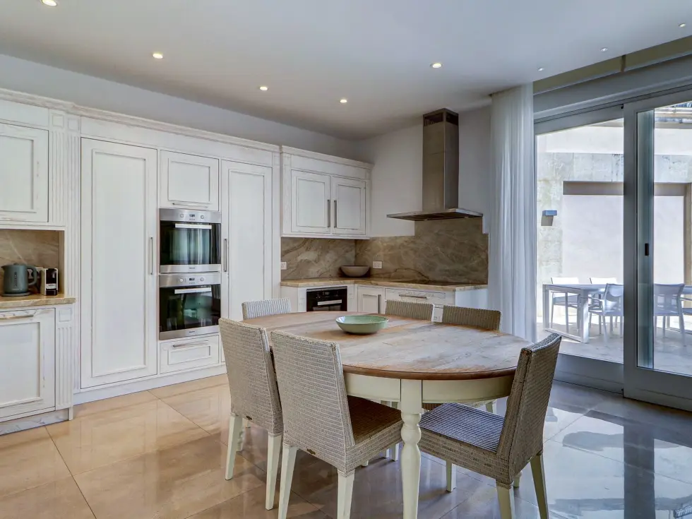 3 bed Villa For Rent in Ta' Xbiex, Ta' Xbiex - thumb 8
