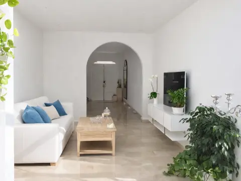 10 bed Villa For Sale in San Gwann, San Gwann - thumb 2