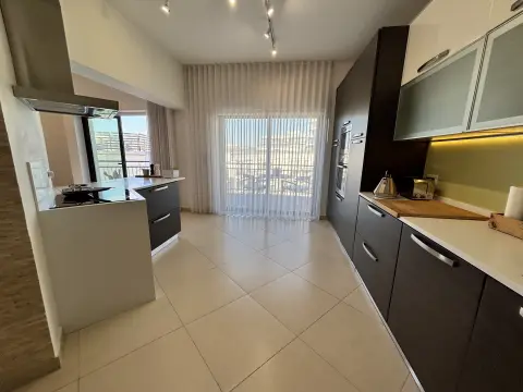 2 bed Apartment For Rent in St Julian's, St Julian's - thumb 10