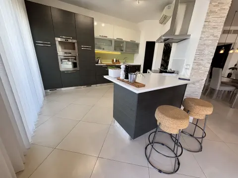 2 bed Apartment For Rent in St Julian's, St Julian's - thumb 8