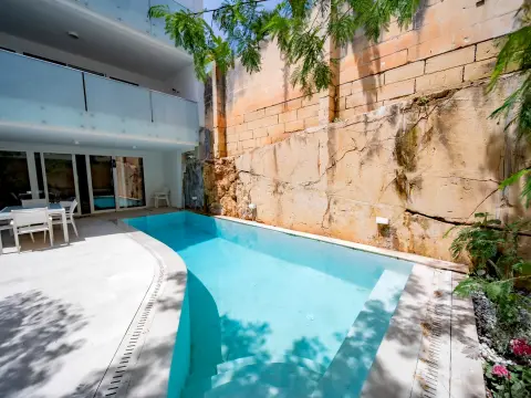 3 bed Apartment For Rent in Bahar ic-Caghaq, Bahar ic-Caghaq - thumb 1