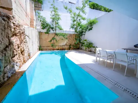 3 bed Apartment For Rent in Bahar ic-Caghaq, Bahar ic-Caghaq - thumb 2