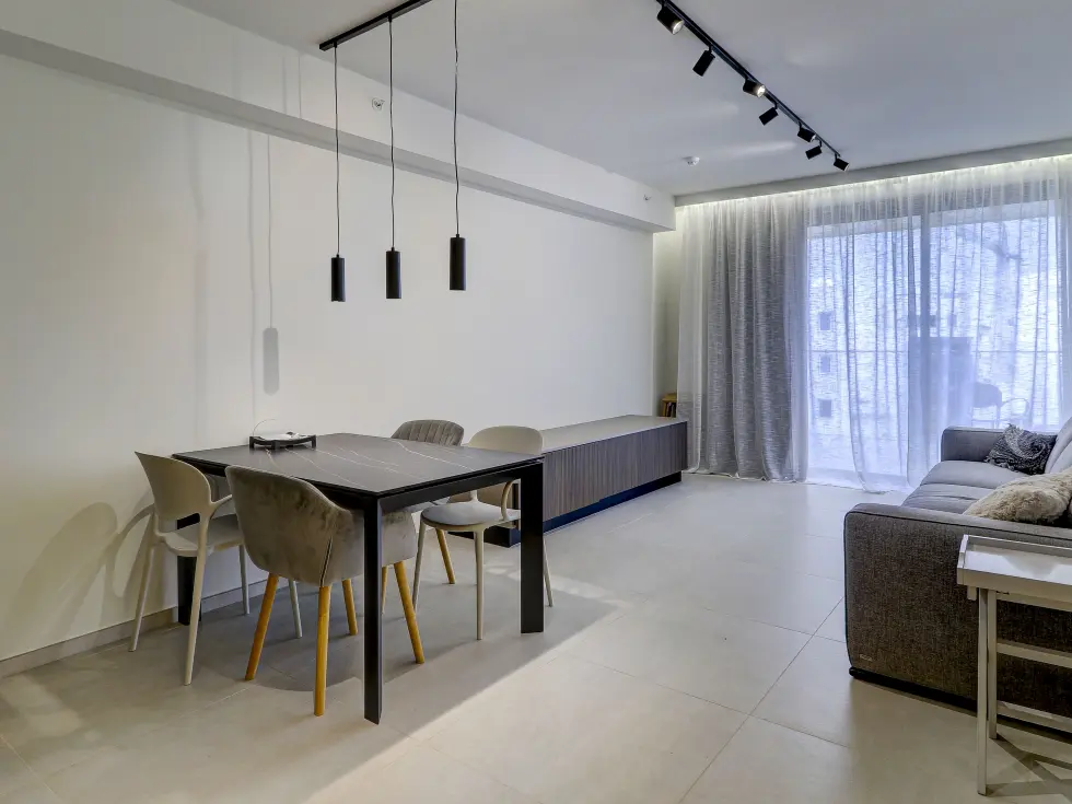 2 bed Penthouse For Sale in St Julian's, St Julian's - thumb 2