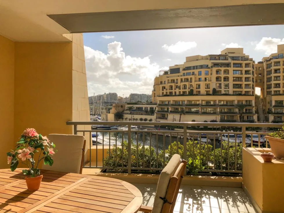 3 bed Apartment For Rent in St Julian's, St Julian's - thumb 1
