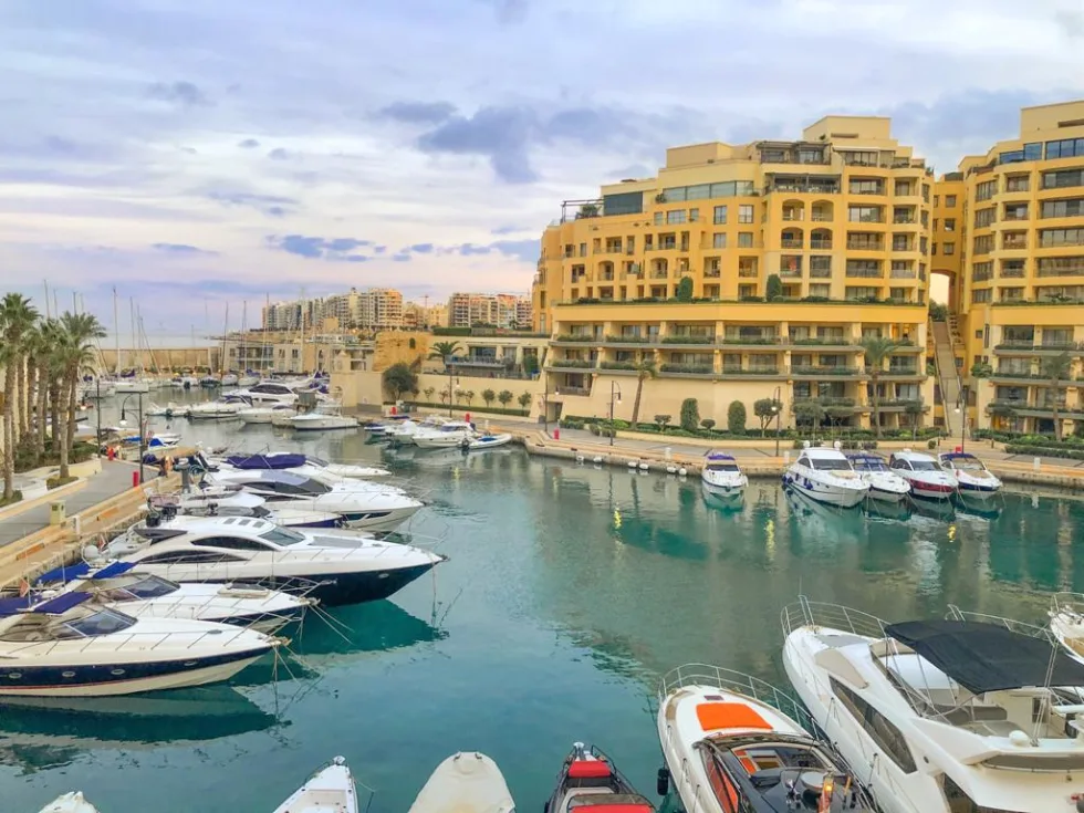 3 bed Apartment For Rent in St Julian's, St Julian's - thumb 2