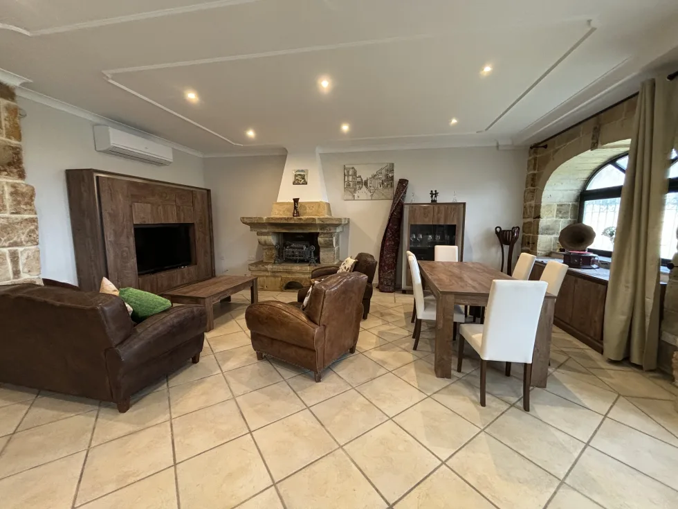 3 bed House of Character For Rent in Mosta, Mosta - thumb 11