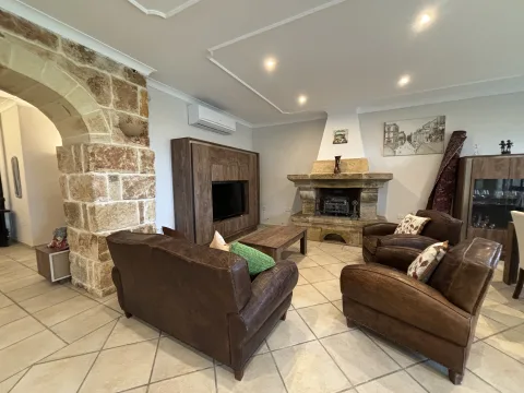 3 bed House of Character For Rent in Mosta, Mosta - thumb 9