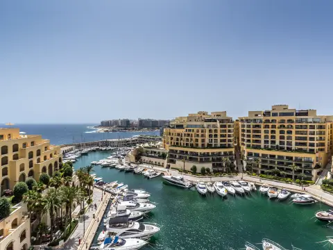 3 bed Penthouse For Sale in St Julian's, St Julian's - thumb 1