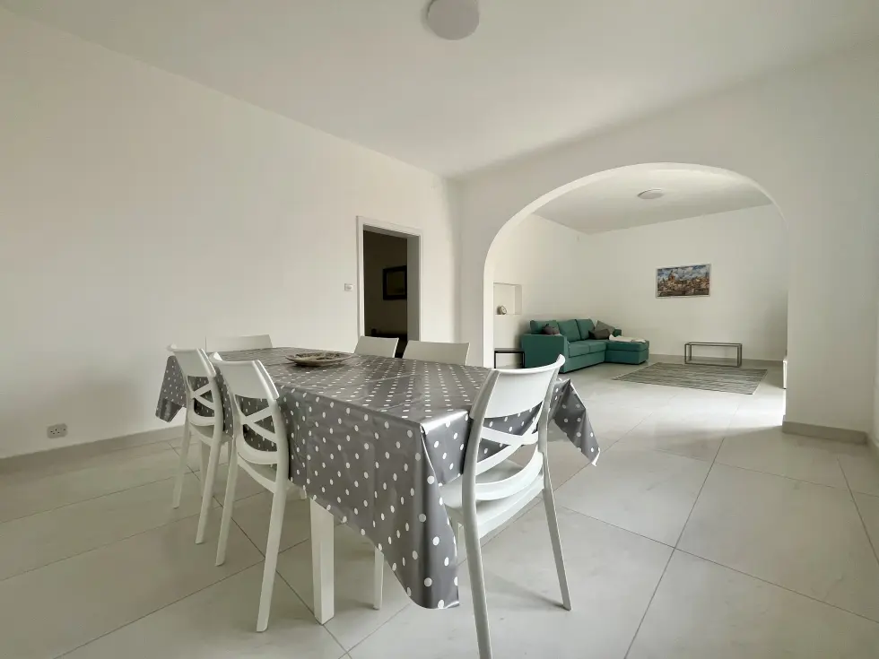 3 bed Apartment For Rent in St Julian's, St Julian's - thumb 3
