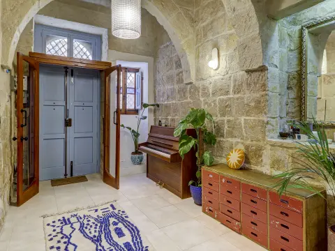 3 bed House of Character For Sale in Zebbug, Zebbug - thumb 2