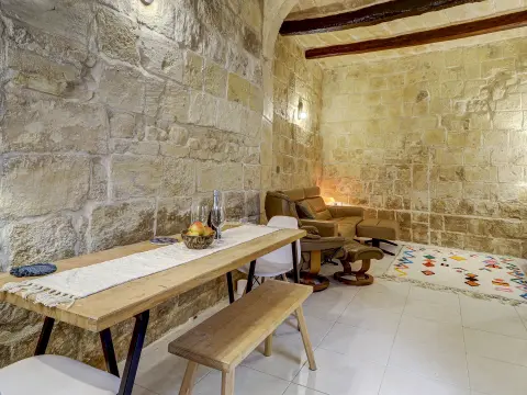 3 bed House of Character For Sale in Zebbug, Zebbug - thumb 9