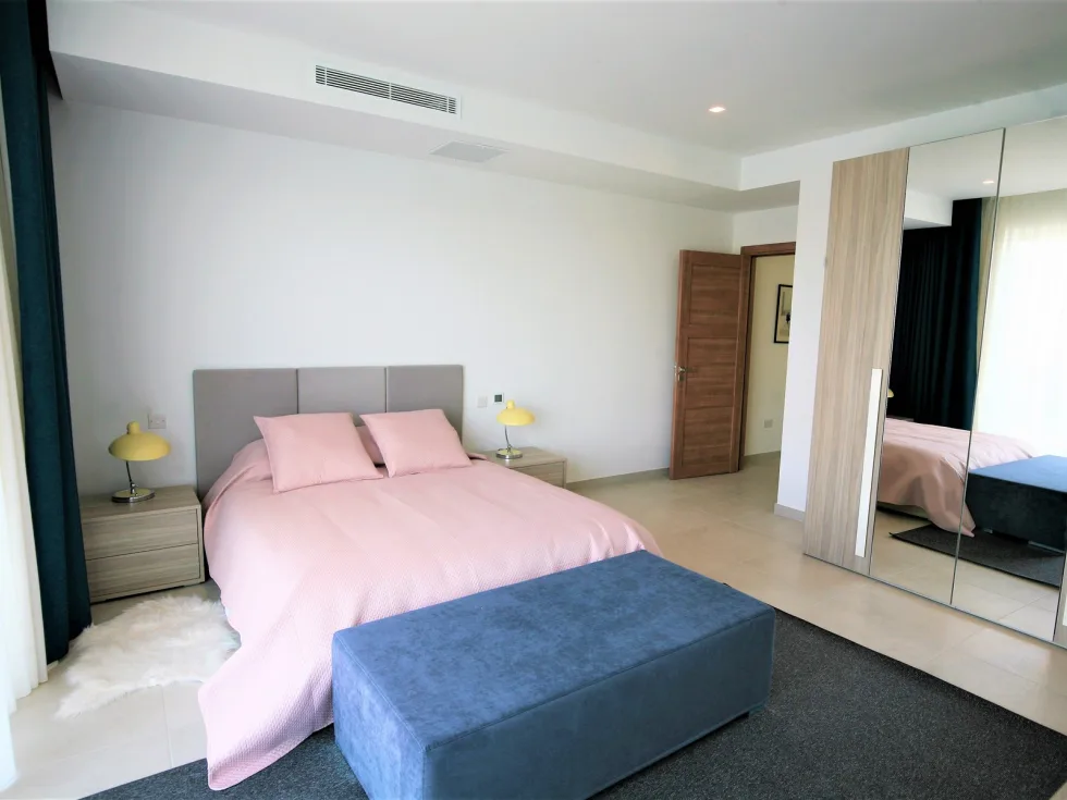 2 bed Penthouse For Rent in Sliema, Sliema - thumb 11