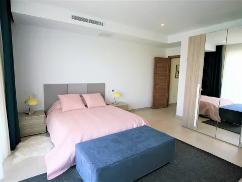 2 bed Penthouse For Rent in Sliema, Sliema - thumb 11