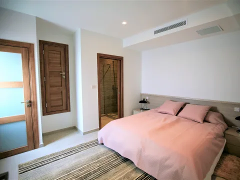 2 bed Penthouse For Rent in Sliema, Sliema - thumb 14