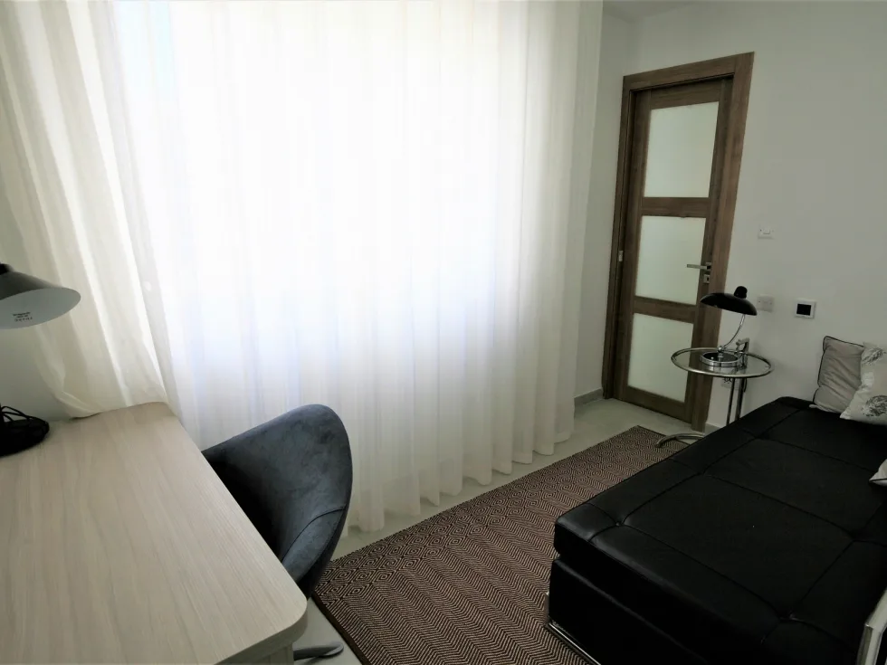 2 bed Penthouse For Rent in Sliema, Sliema - thumb 16