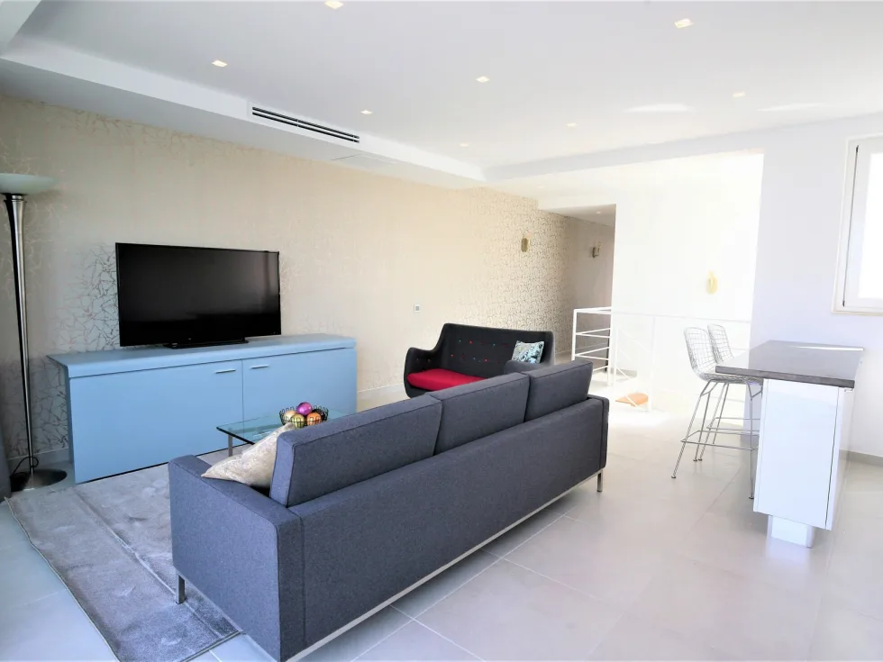 2 bed Penthouse For Rent in Sliema, Sliema - thumb 8