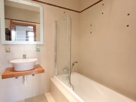 3 bed Apartment For Rent in Sliema, Sliema - thumb 9