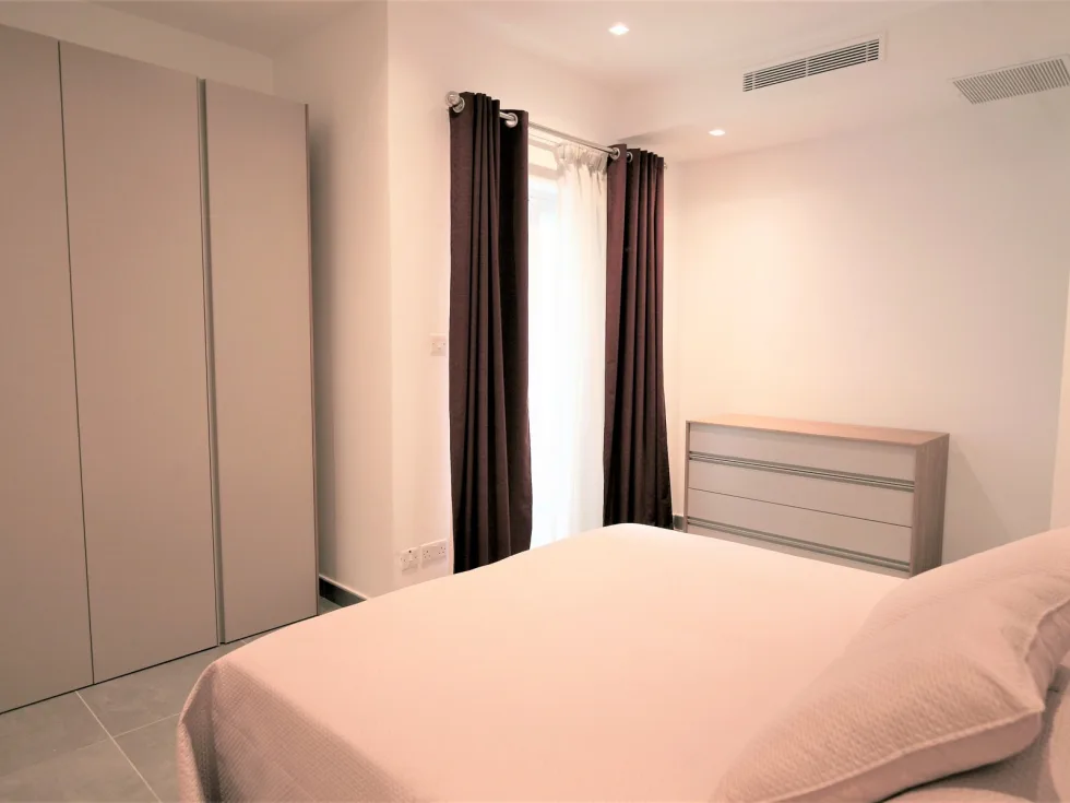 2 bed Apartment For Rent in Sliema, Sliema - thumb 10