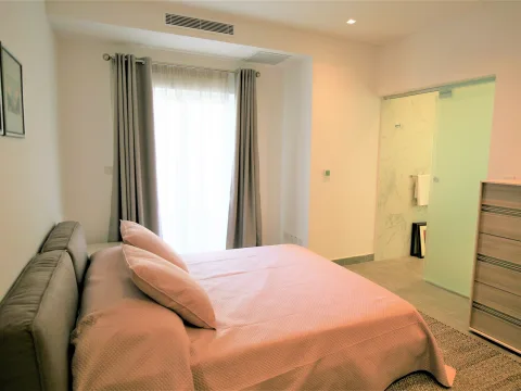 2 bed Apartment For Rent in Sliema, Sliema - thumb 8