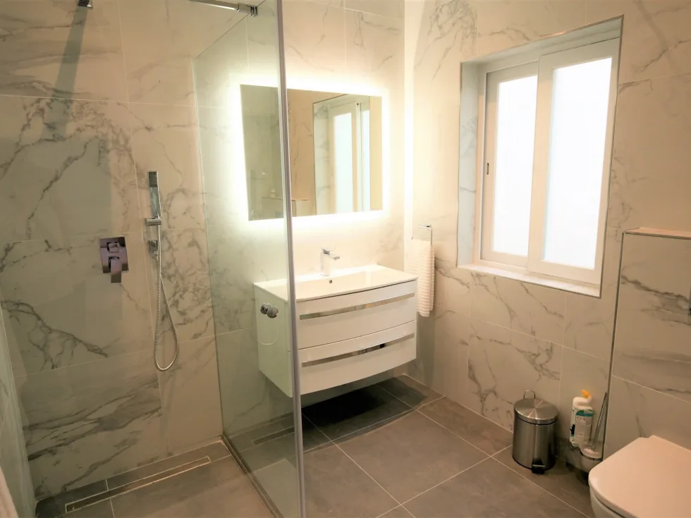 2 bed Apartment For Rent in Sliema, Sliema - thumb 9