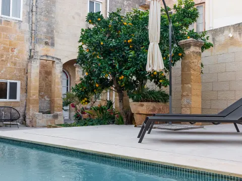 3 bed House of Character For Rent in Zurrieq, Zurrieq - thumb 1