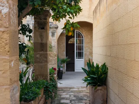3 bed House of Character For Rent in Zurrieq, Zurrieq - thumb 9