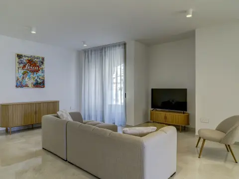 3 bed Apartment For Rent in Rabat, Rabat - thumb 4