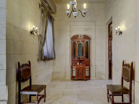 3 bed Town House For Rent in Sliema, Sliema - thumb 8