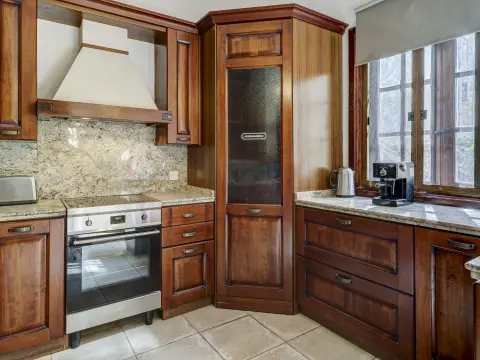 3 bed Town House For Rent in Sliema, Sliema - thumb 9