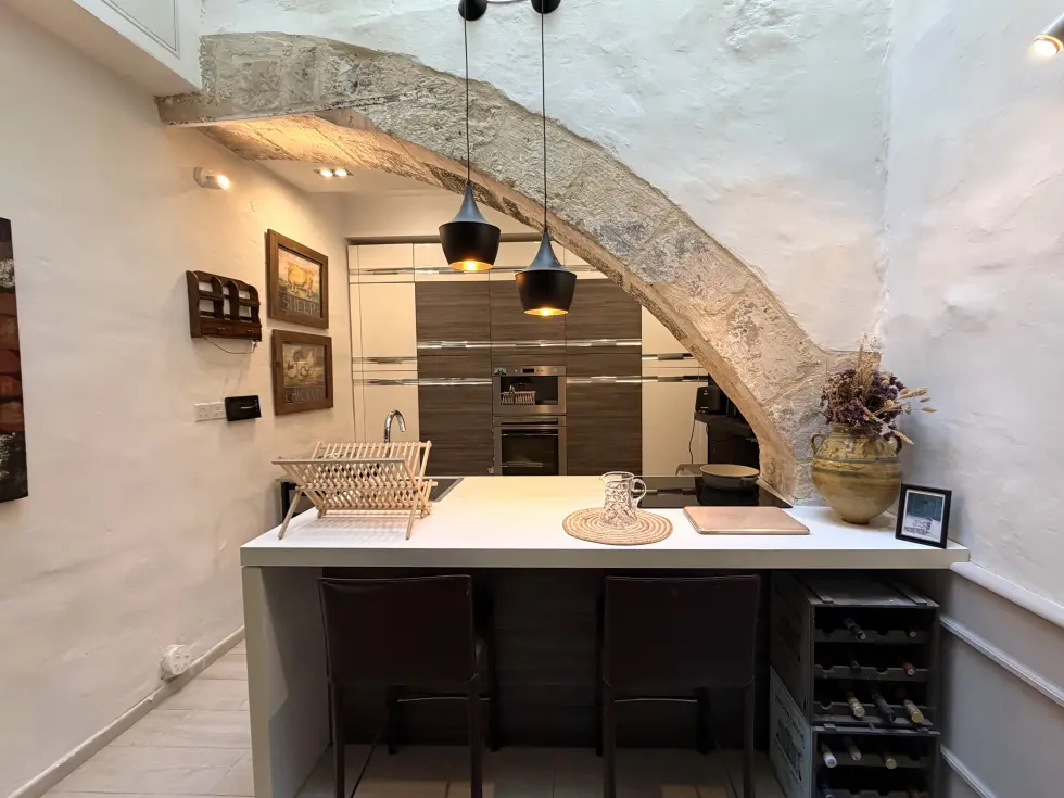 2 bed House of Character For Rent in Attard, Attard - thumb 3