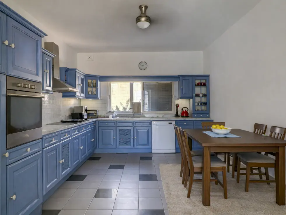 5 bed Villa For Sale in San Gwann, San Gwann - thumb 8