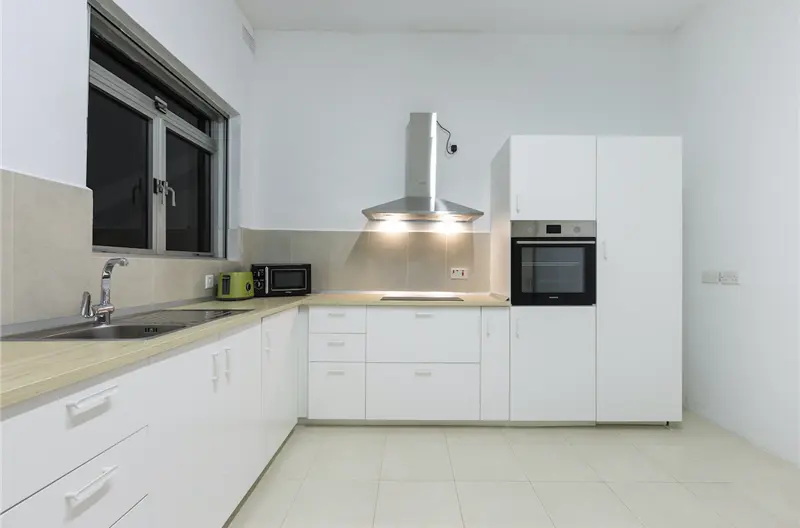 4 bed Apartment For Rent in Mosta, Mosta - thumb 4