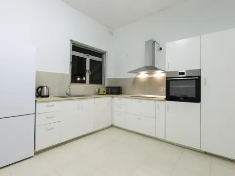 4 bed Apartment For Rent in Mosta, Mosta - thumb 5