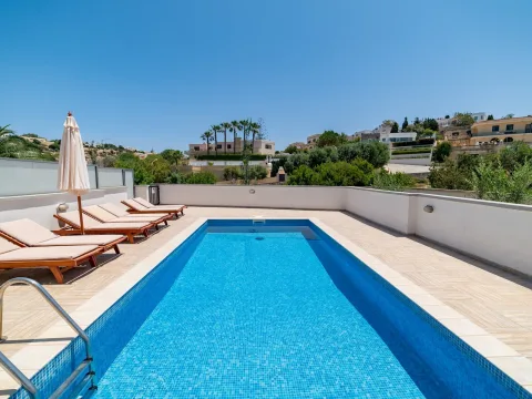 5 bed Villa For Rent in Mellieha, Mellieha - thumb 1
