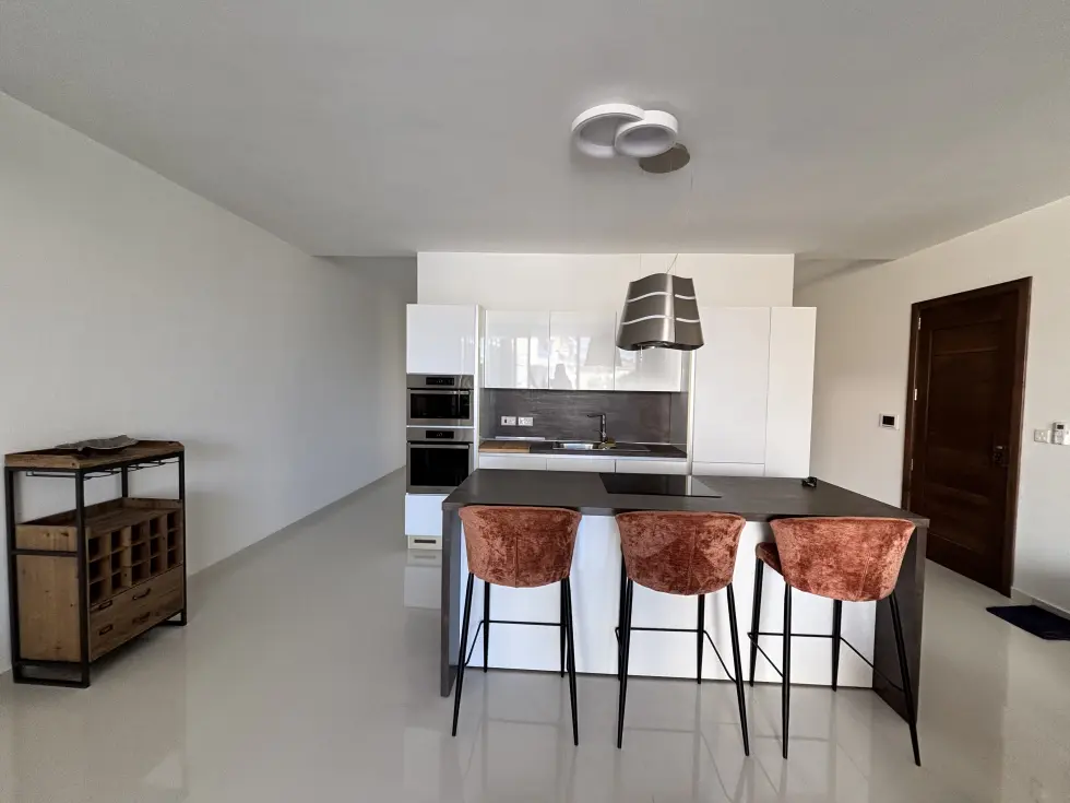 3 bed Apartment For Rent in Swieqi, Swieqi - thumb 4