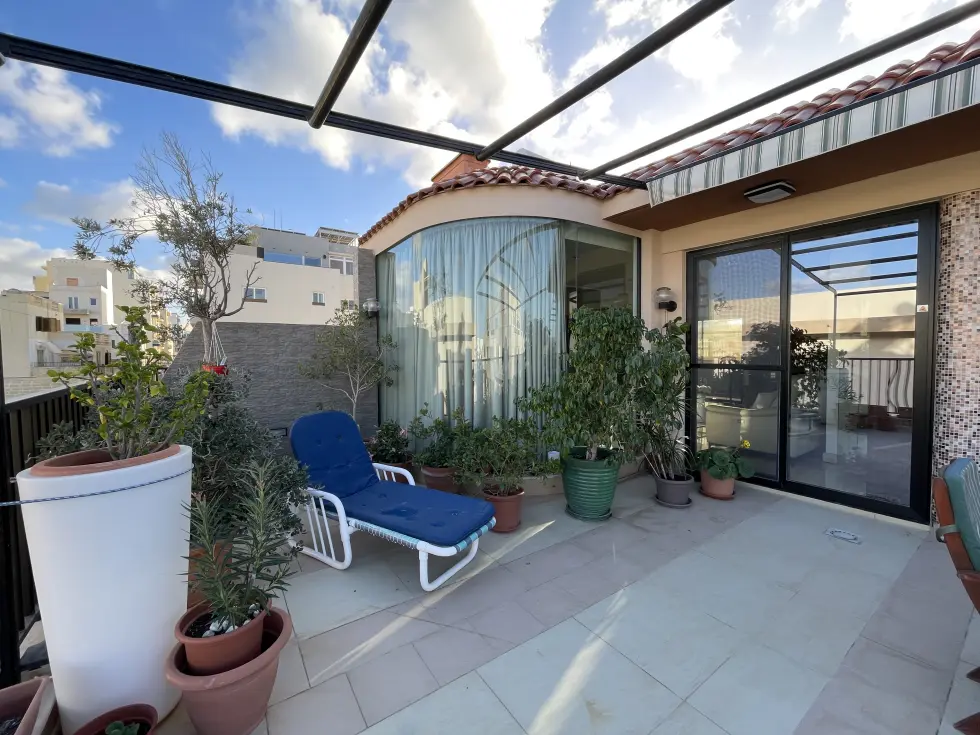 4 bed Penthouse For Rent in St Paul's Bay, St Paul's Bay - thumb 8