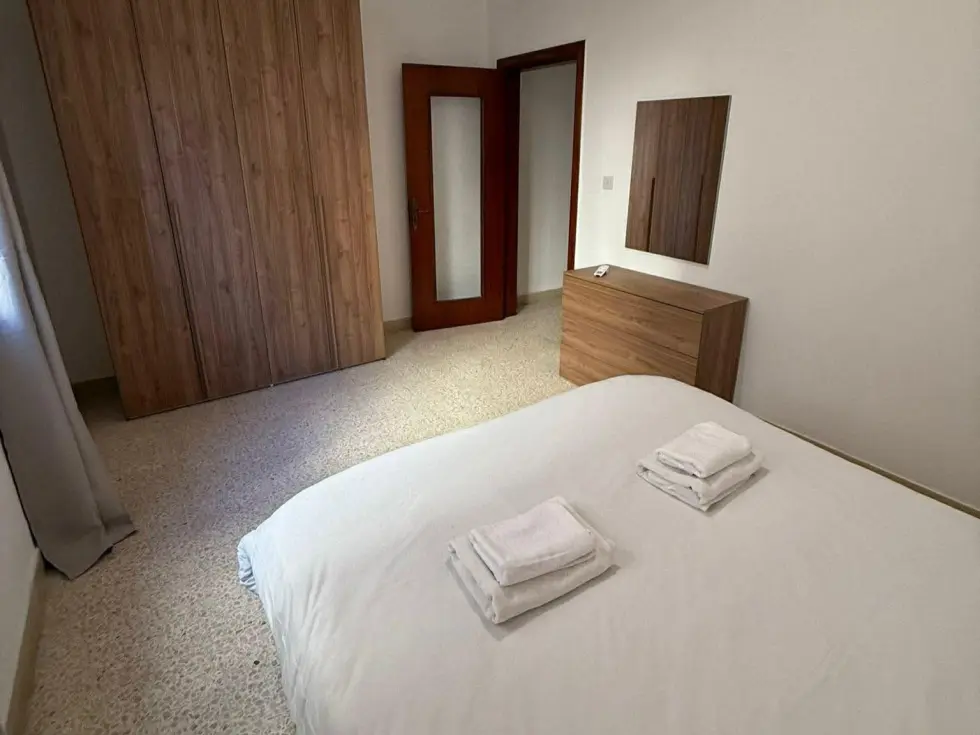 2 bed Apartment For Rent in Sliema, Sliema - thumb 8