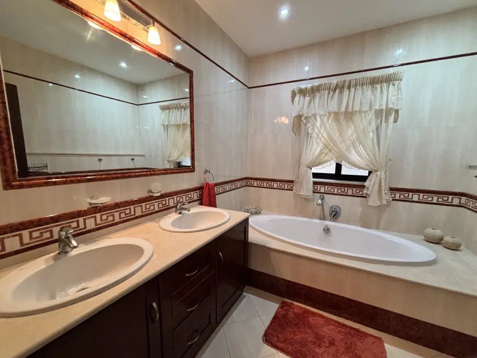 3 bed Apartment For Rent in Msida, Msida - thumb 5