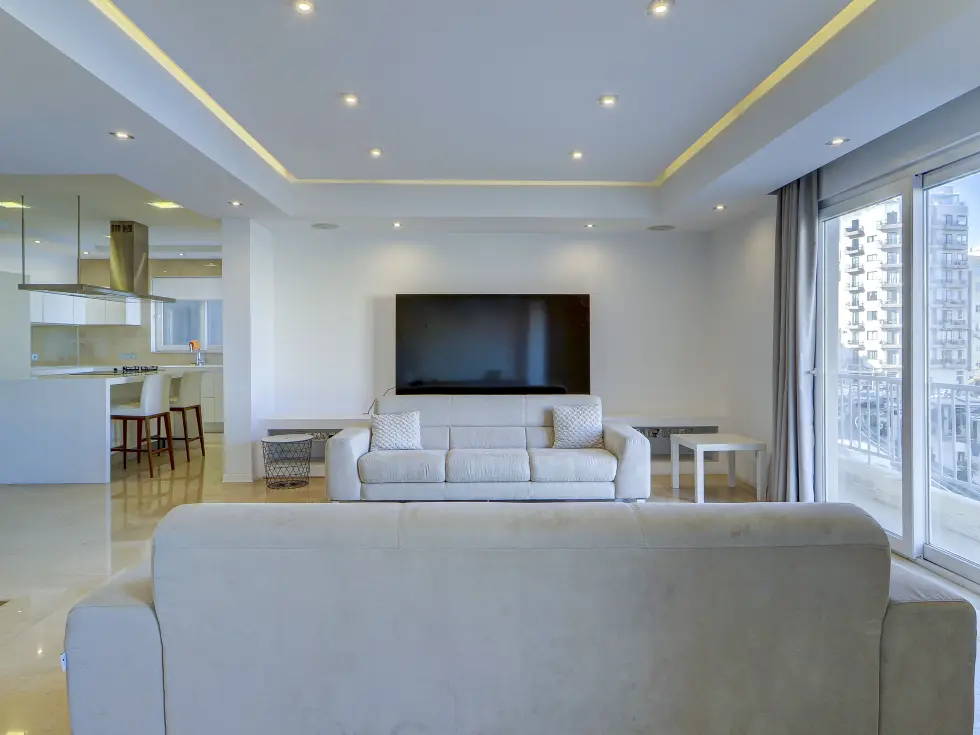 4 bed Apartment For Rent in St Julian's, St Julian's - thumb 3