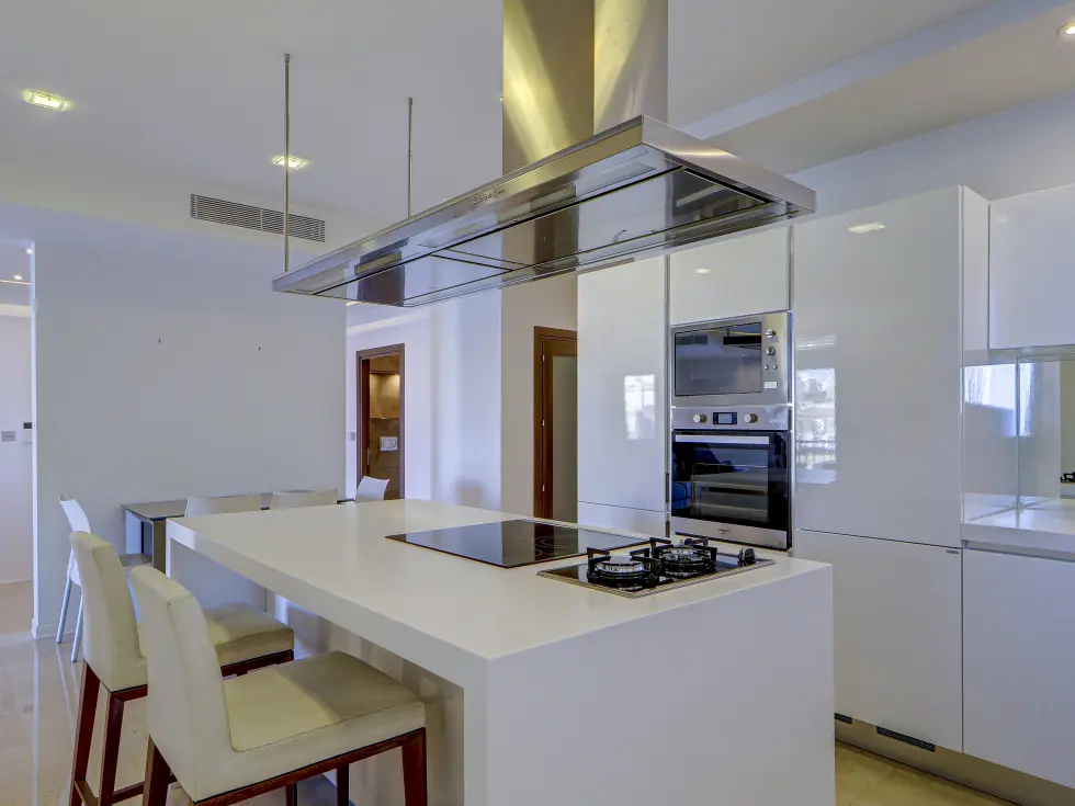 4 bed Apartment For Rent in St Julian's, St Julian's - thumb 9