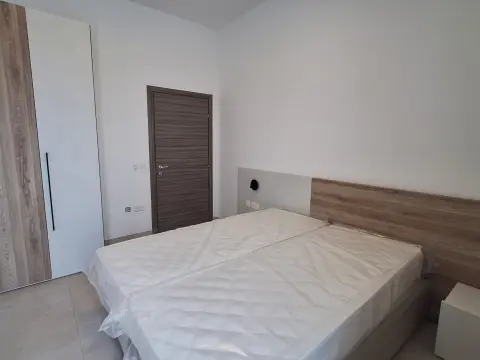 2 bed Penthouse For Rent in Naxxar, Naxxar - thumb 10