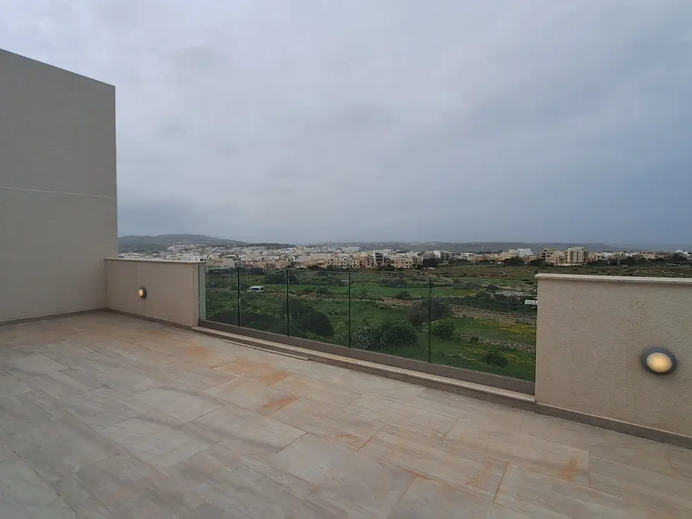 2 bed Penthouse For Rent in Naxxar, Naxxar - thumb 2